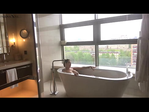 ❤️ जबरदस्त बाळ बाथरुममध्ये तिची मांजर उत्कटतेने झटका देत आहे ❤️❌ mr.xxxhdporn.ru वर ❌️❤